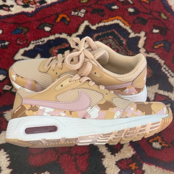 Nike Air Tan and Pink Camouflage Sneakers - Picture 1 of 6
